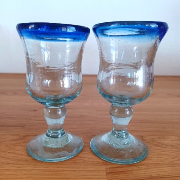 Pair of Mexican Hand-blown Cobalt Blue Shot Glasses - Picture 1 of 6